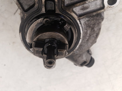 2005 - 2012  Xc90 D5 Se Awd E4 5 Dohc  Estate Vacuum/Air Pump 31375106