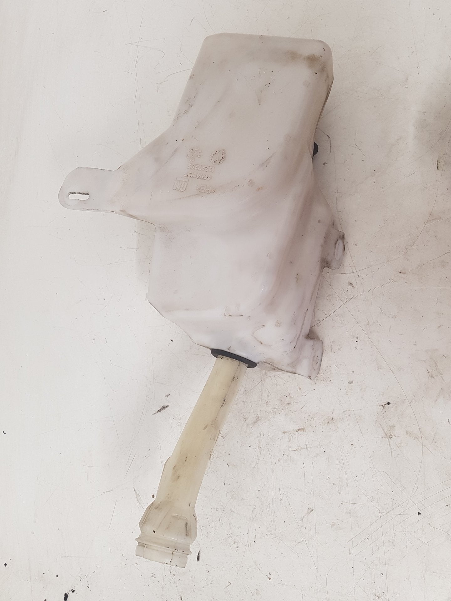 2010 - 2012 Saab 9-5  Saloon WASHER BOTTLE & MOTOR 401140137