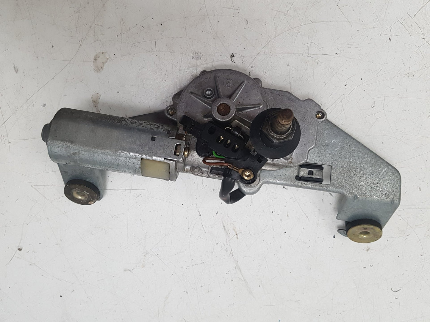 2000 - 2004 Volvo V40  Estate Rear Wiper Motor 30805657