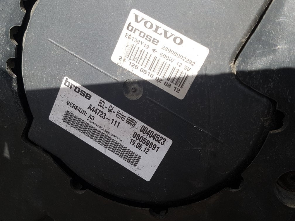 2006 - 2010 Volvo XC90  Estate RADIATOR FAN & COWLING (A/C CAR) 31368075