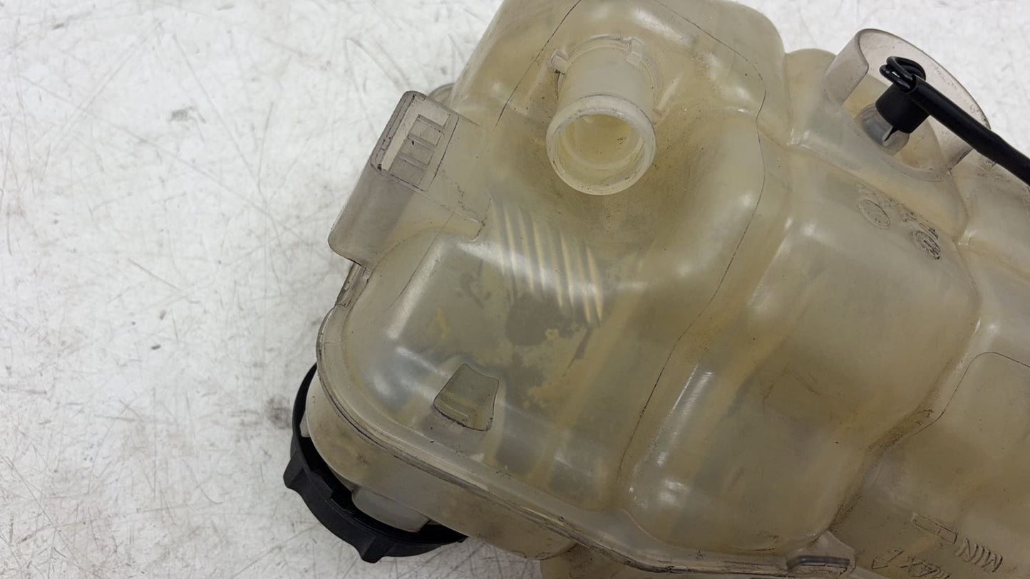 2013 - 2016 Volvo V40 III 525 Hatchback Radiator Pressure Bottle 31338764