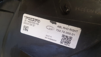 2015 Volvo V40 Right Headlight 31420010 VRAC Grade A