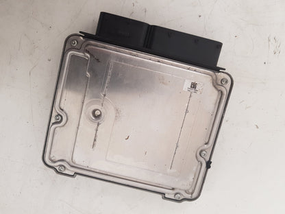 2010 - 2012 Saab 9-5  Saloon Engine ECU 55578665