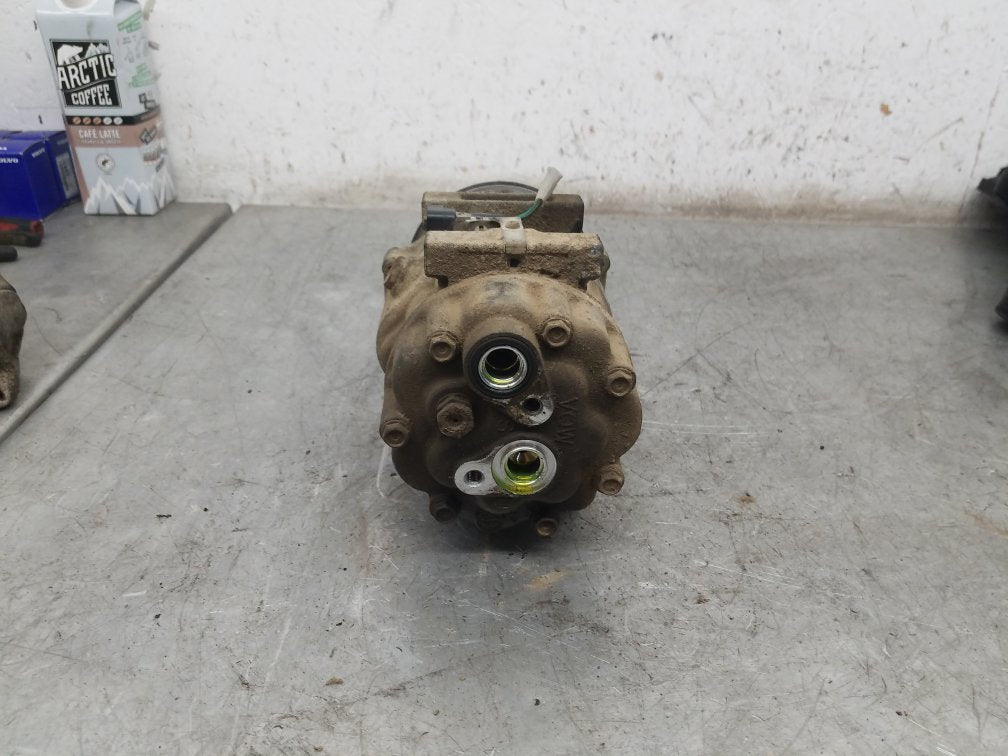 2004 - 2010 Volvo V50   Estate A/C Compressor 3M5H19D629HE