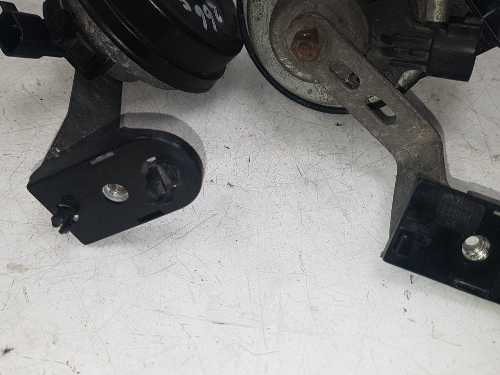 2010 - 2014 Volvo V60  Estate HIGHER AND LOWER HORNS (PAIR) 0055306