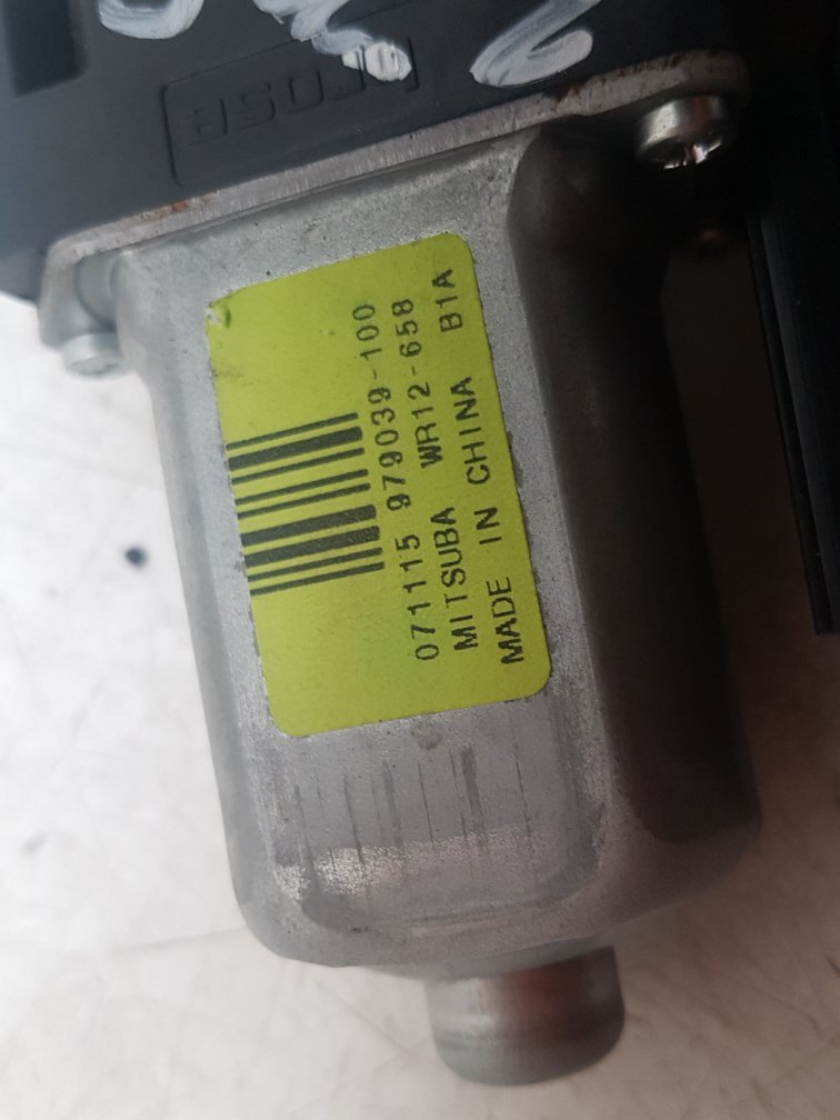 2005 - 2012 Volvo S40  Saloon WINDOW REG MOTOR (PASSENGER SIDE REAR) 30739182