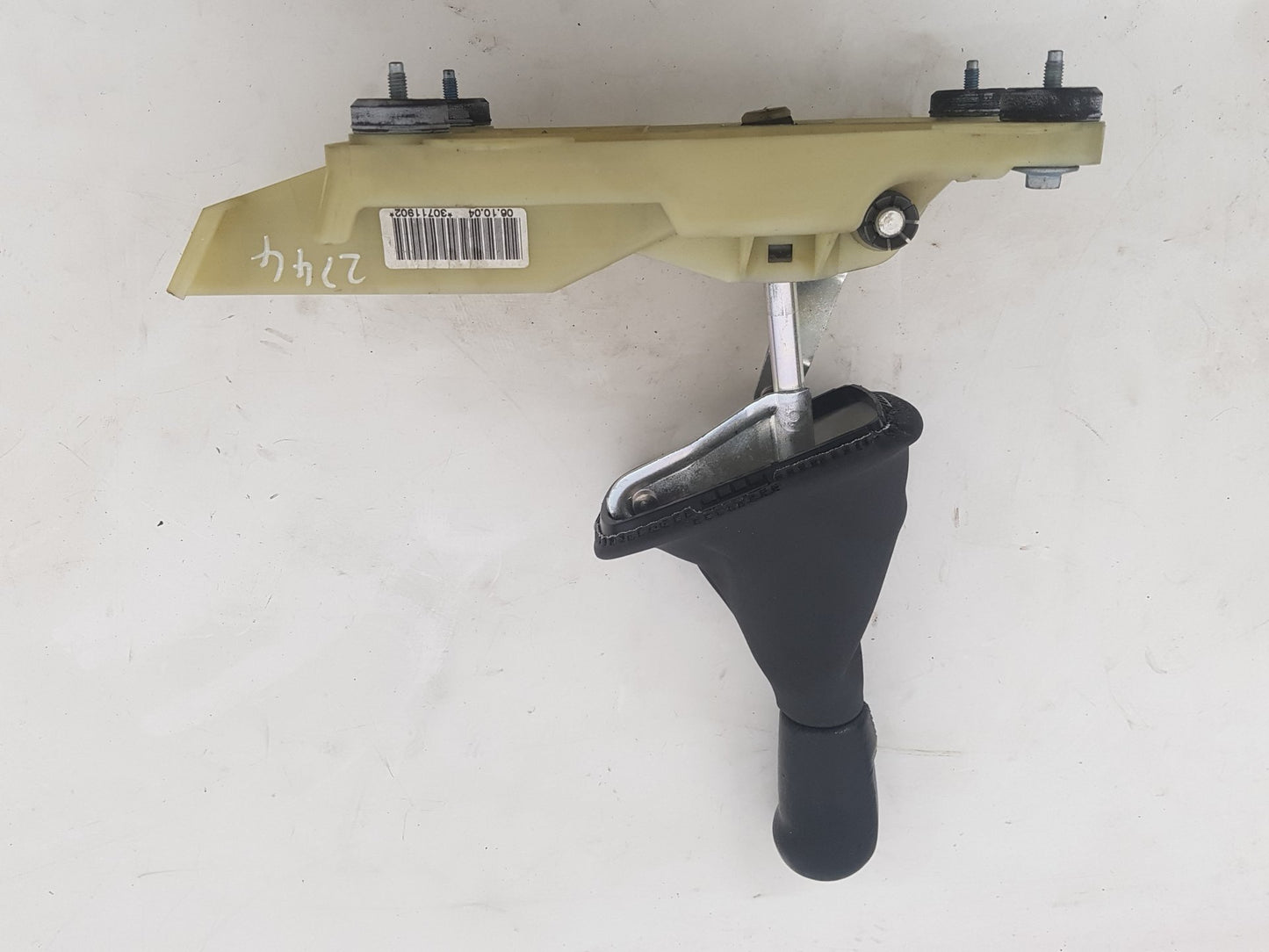 2005 Volvo V50  Estate Gear Stick/Shifter 30711902