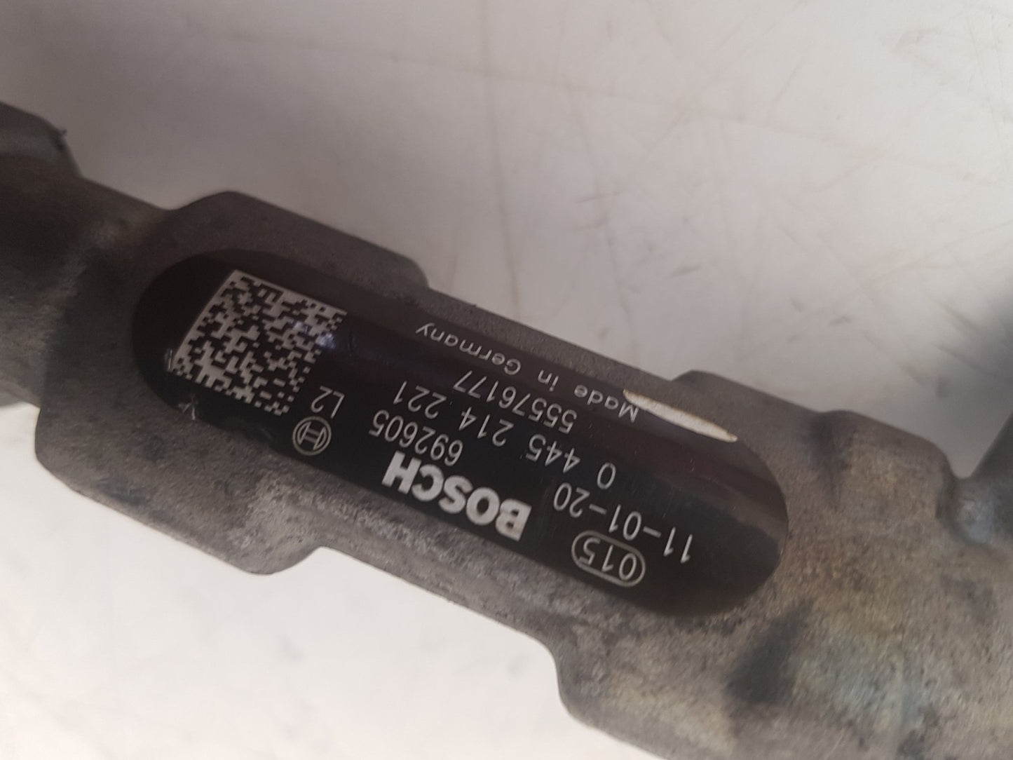 2010 - 2012 Saab 9-5  Saloon Injection Rail 0445 214 221