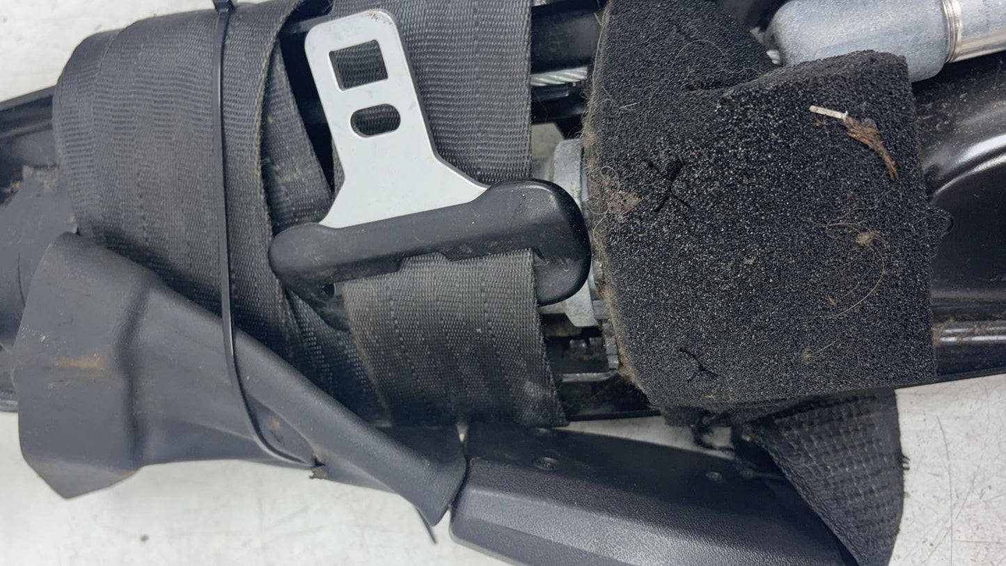 2010 Volvo XC70  Estate Right Front Seat Belt 39865060