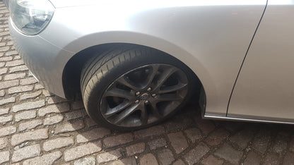 2015 Volvo V40 525, 526 Hatchback Petrol