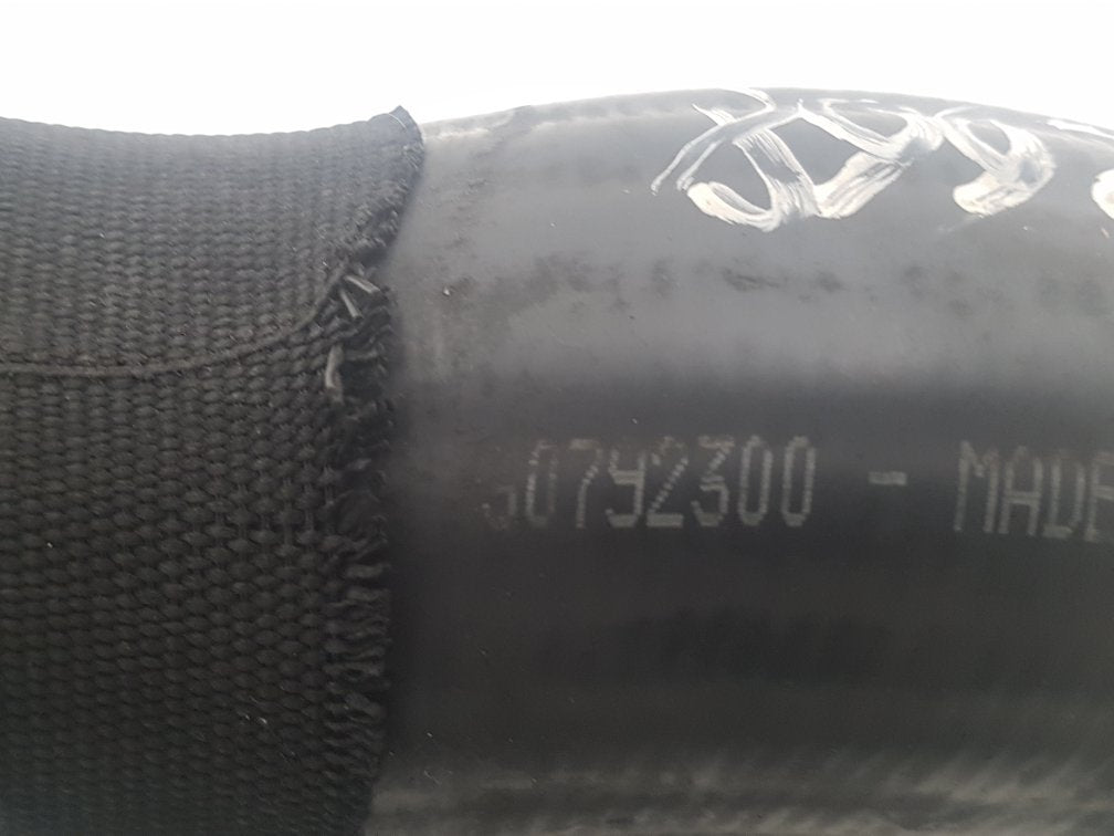 2007 - 2016 Volvo V70  Estate Intercooler Pipe 30292300