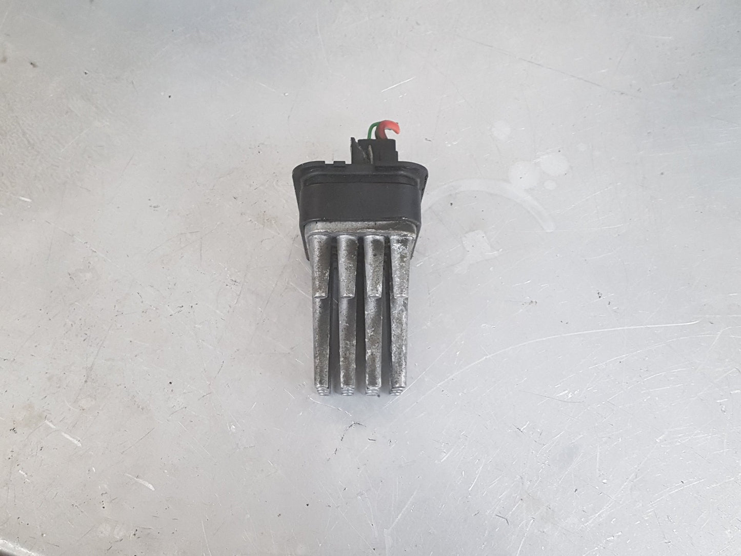 2004 Saab 9-3  Convertible Heater Fan Resistor 52488536
