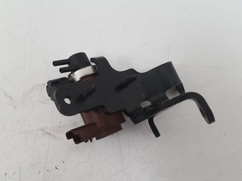 2001 - 2004 Volvo S40  Saloon TURBO BOOST CONTROLLER PA66GF35