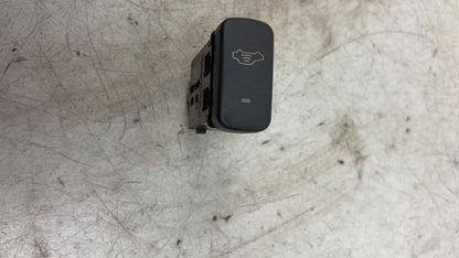2012 - 2015 Volvo V40  Hatchback ALARM SENSOR RELAY 30889360
