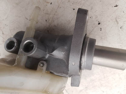 2008 - 2016 Volvo V70  Estate BRAKE FLUID RESERVOIR AND MASTER CYLINDER