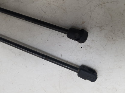2013 - 2019 Volvo V40 III 525 Hatchback TAILGATE STRUTS (PAIR) 31278560