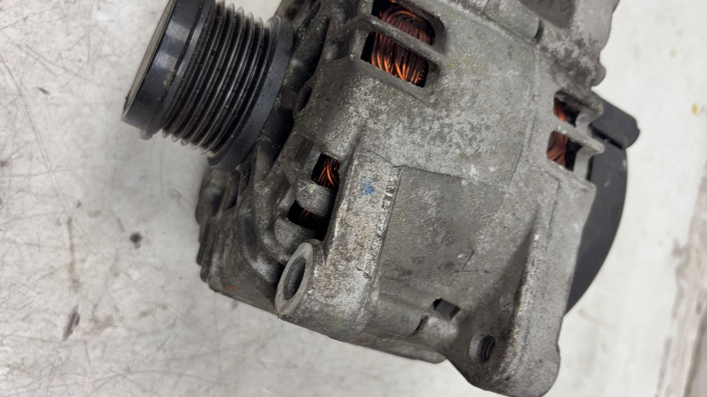 2013 - 2016 Volvo V40 III 525 Hatchback Alternator 30659390