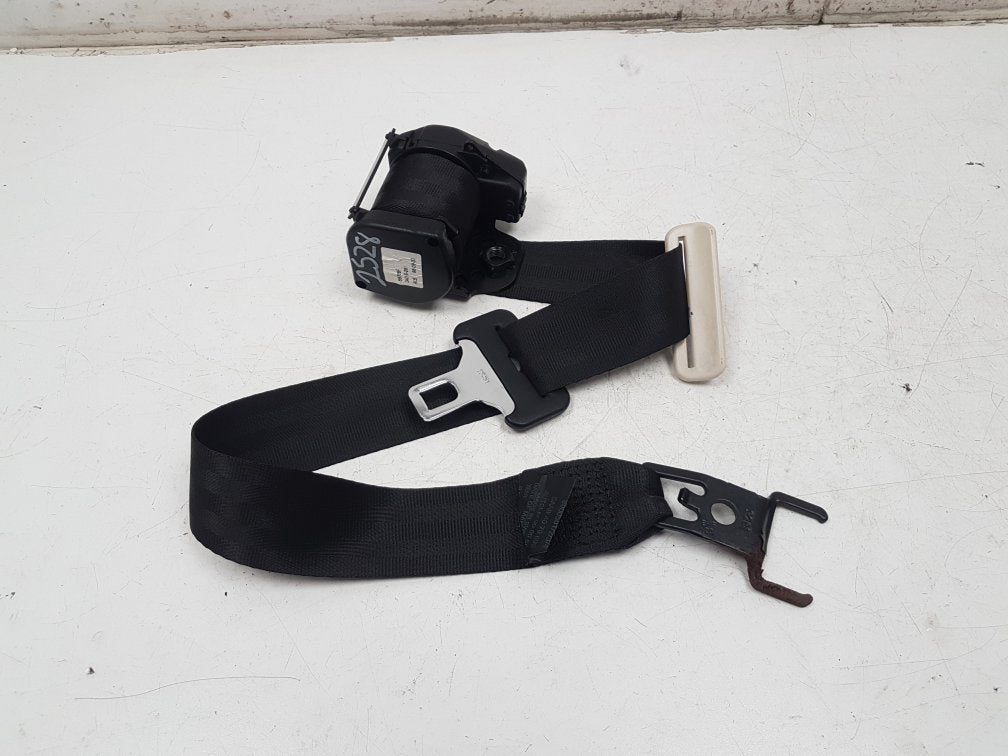 1992 - 1998 Saab 9000  Hatchback Left Rear Seat Belt 4079695