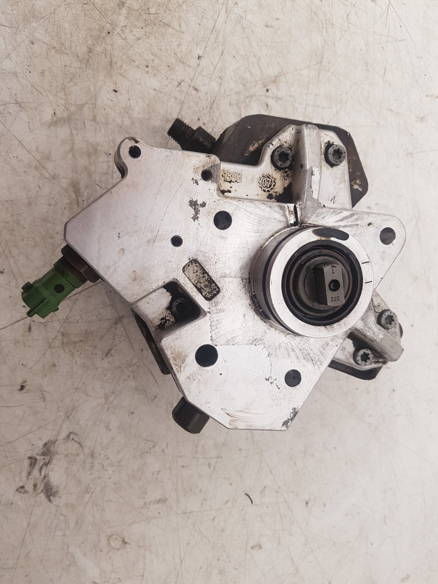 2008 - 2011 Volvo V70  Estate High Pressure Pump 0 445 010 111