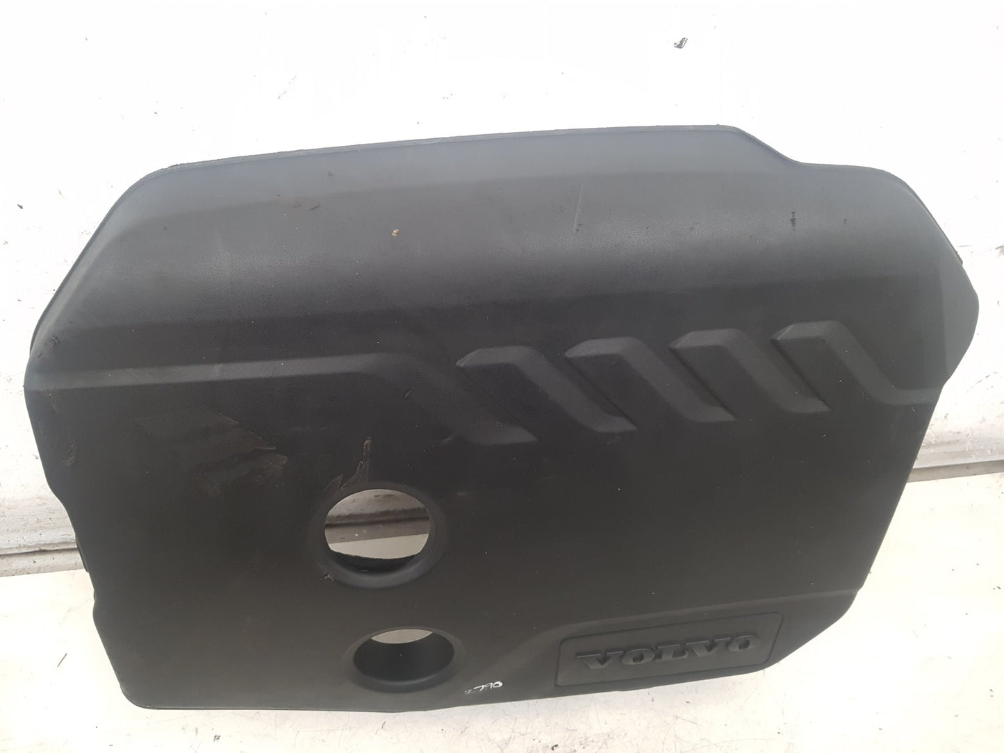 2013 - 2016 Volvo V40 III 525 Hatchback Engine Cover AV6Q-6N041A