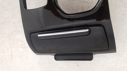 2017 - 2025 Volvo XC40 536 SUV Shifter Surround