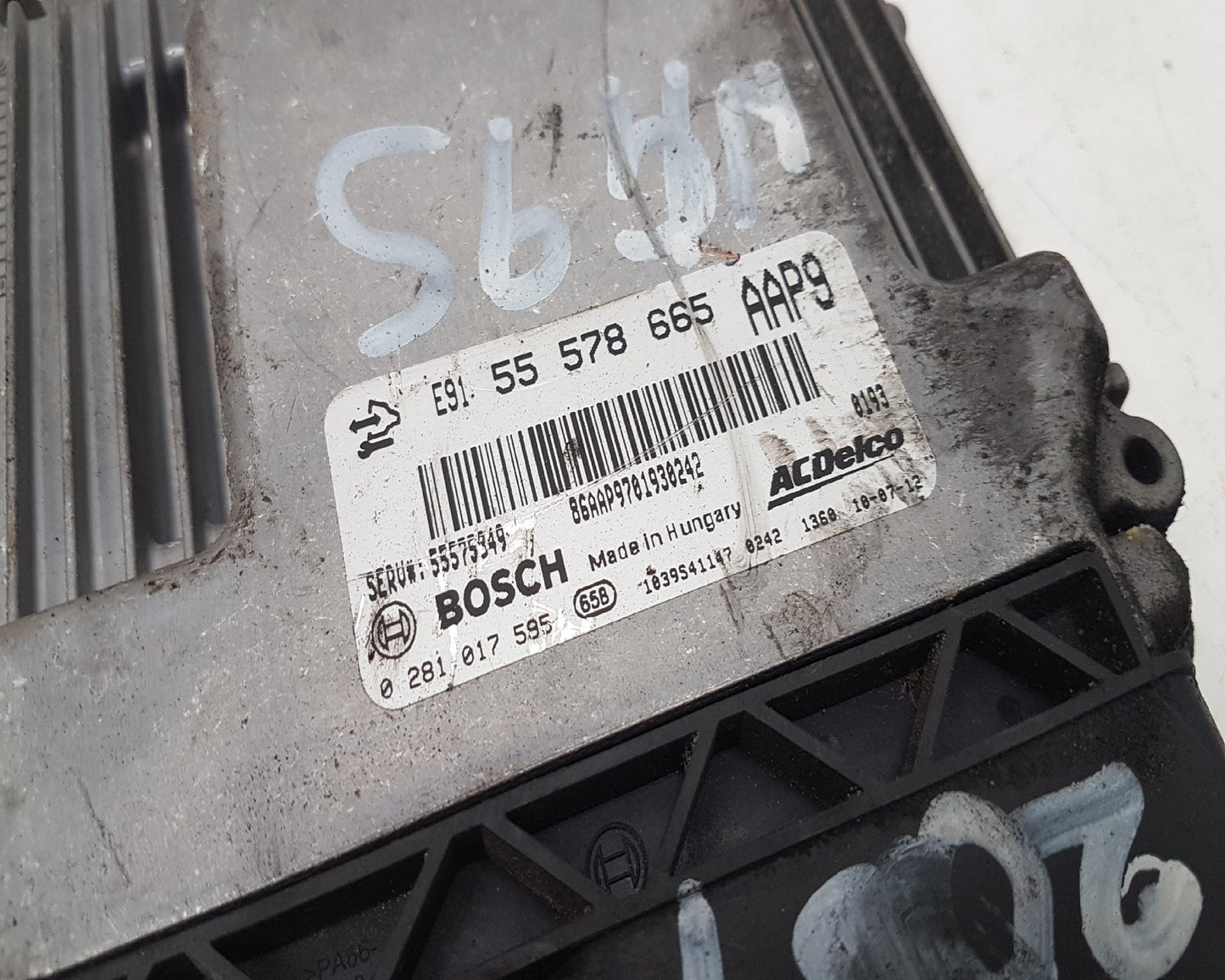 2010 - 2012 Saab 9-5  Saloon Engine ECU 55578665