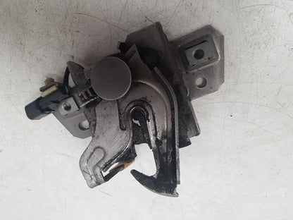2007 Volvo C70  Convertible BONNET LOCKING MECHANISM 30716530