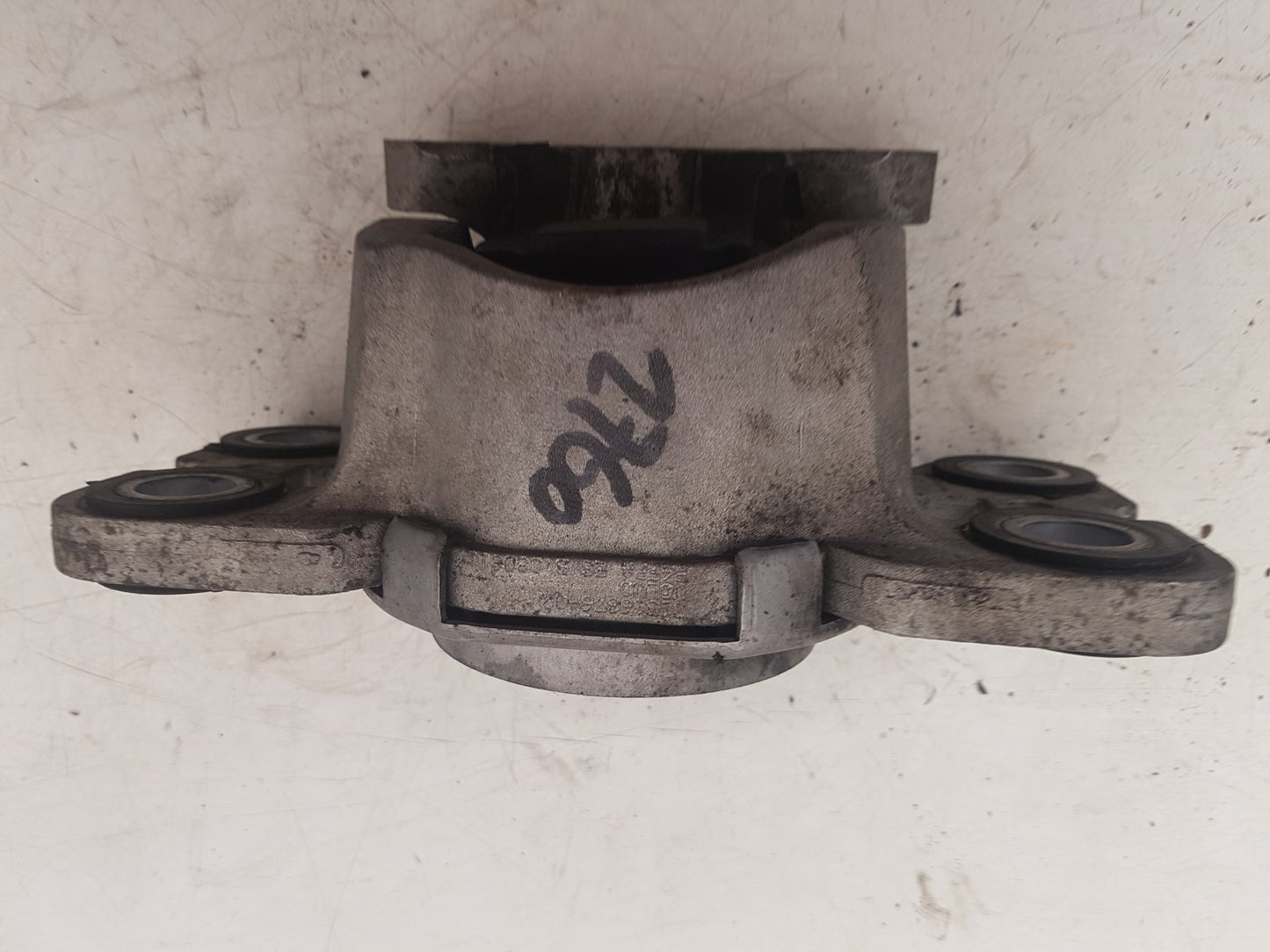2010 - 2015 Volvo S80 II 124 Saloon Engine Mount 31316676