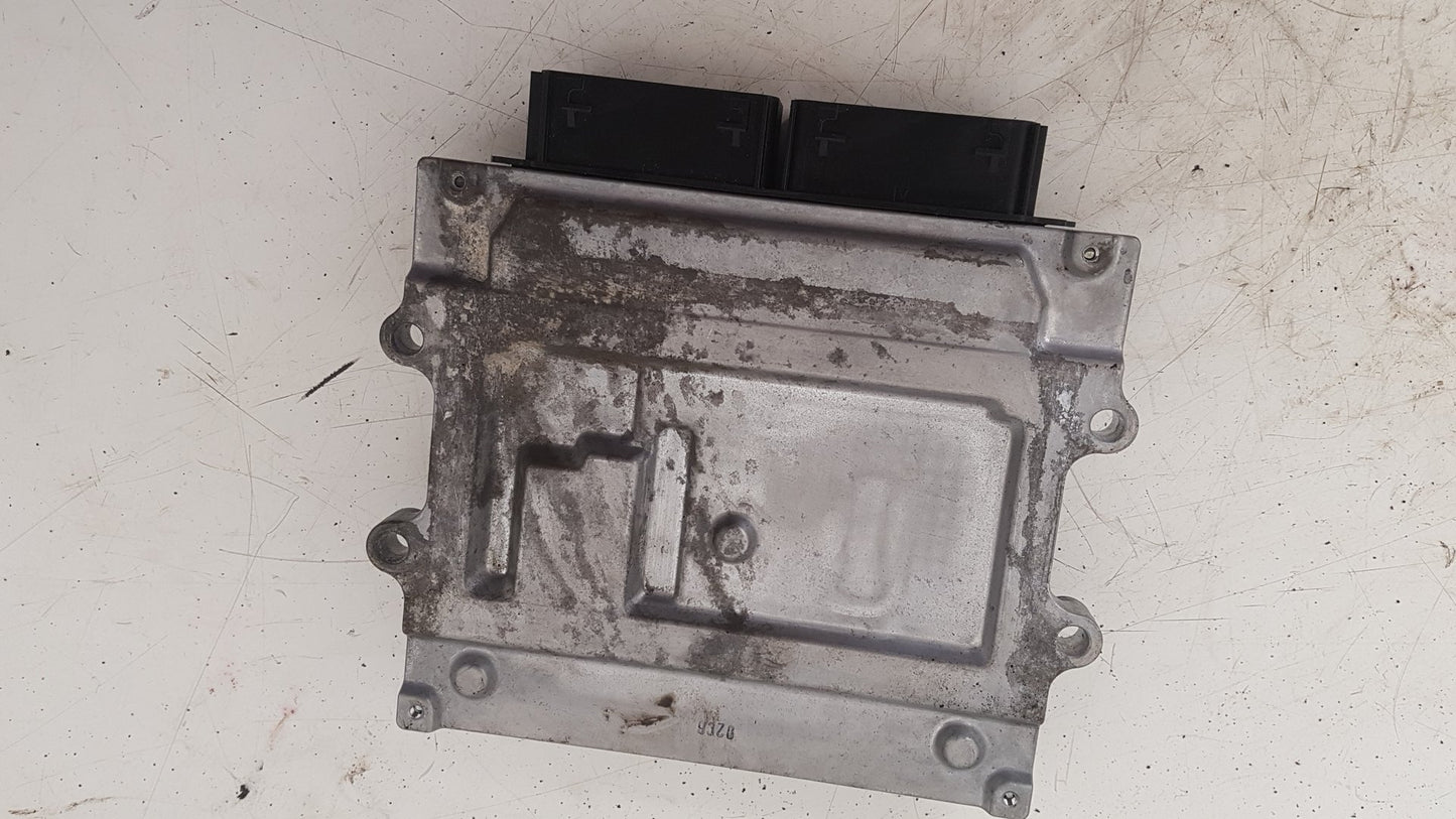 2015 - 2019 Volvo V40 Cross Country  Hatchback Engine ECU 32213773