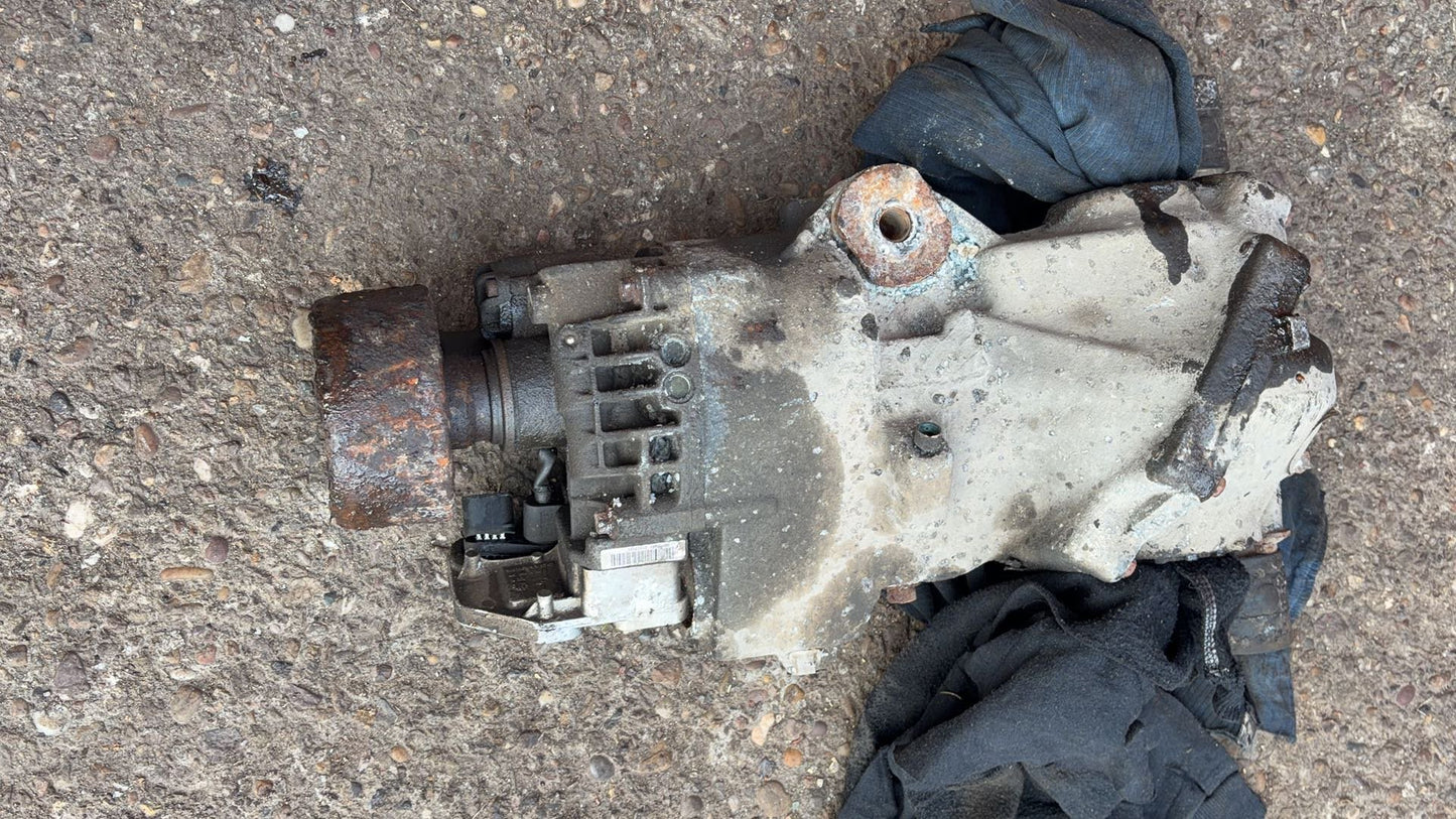 2004 - 2007 Volvo XC70  Estate Rear Differential Assembly 08689632