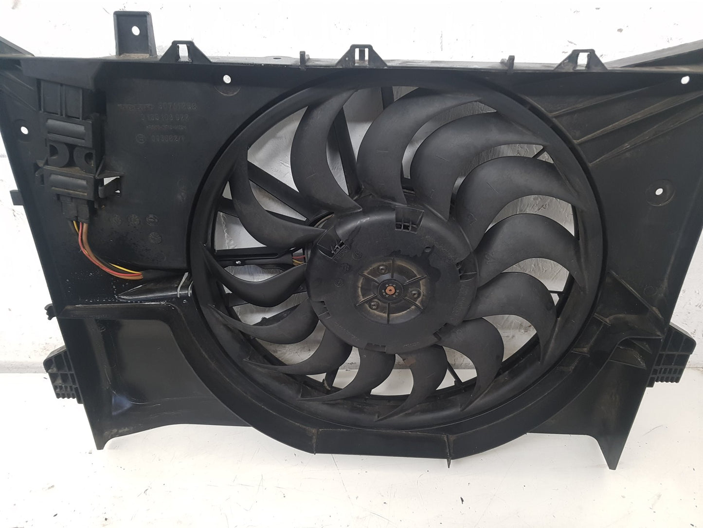 2000 - 2007 Volvo XC70  Estate RADIATOR FAN & COWLING (A/C CAR) 30741144