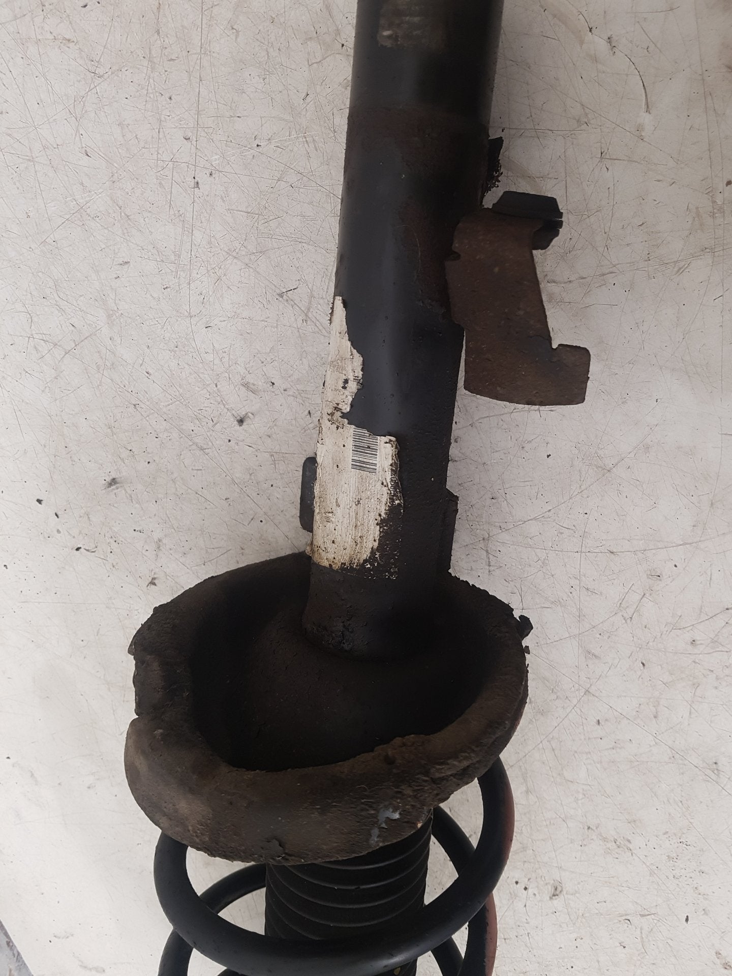 2004 - 2010 Volvo V50   Estate Left Front Shock Absorber 30736761