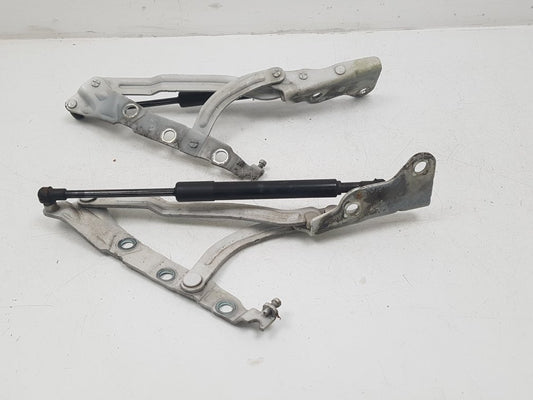 2005 - 2012 Volvo S40  Saloon Bonnet Hinge/Strut 31278214