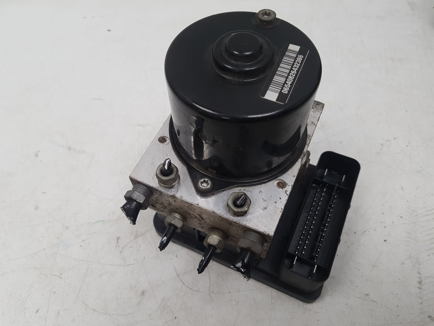 2008 - 2009 Volvo C70  Convertible ABS Pump/Modulator 30794730AA