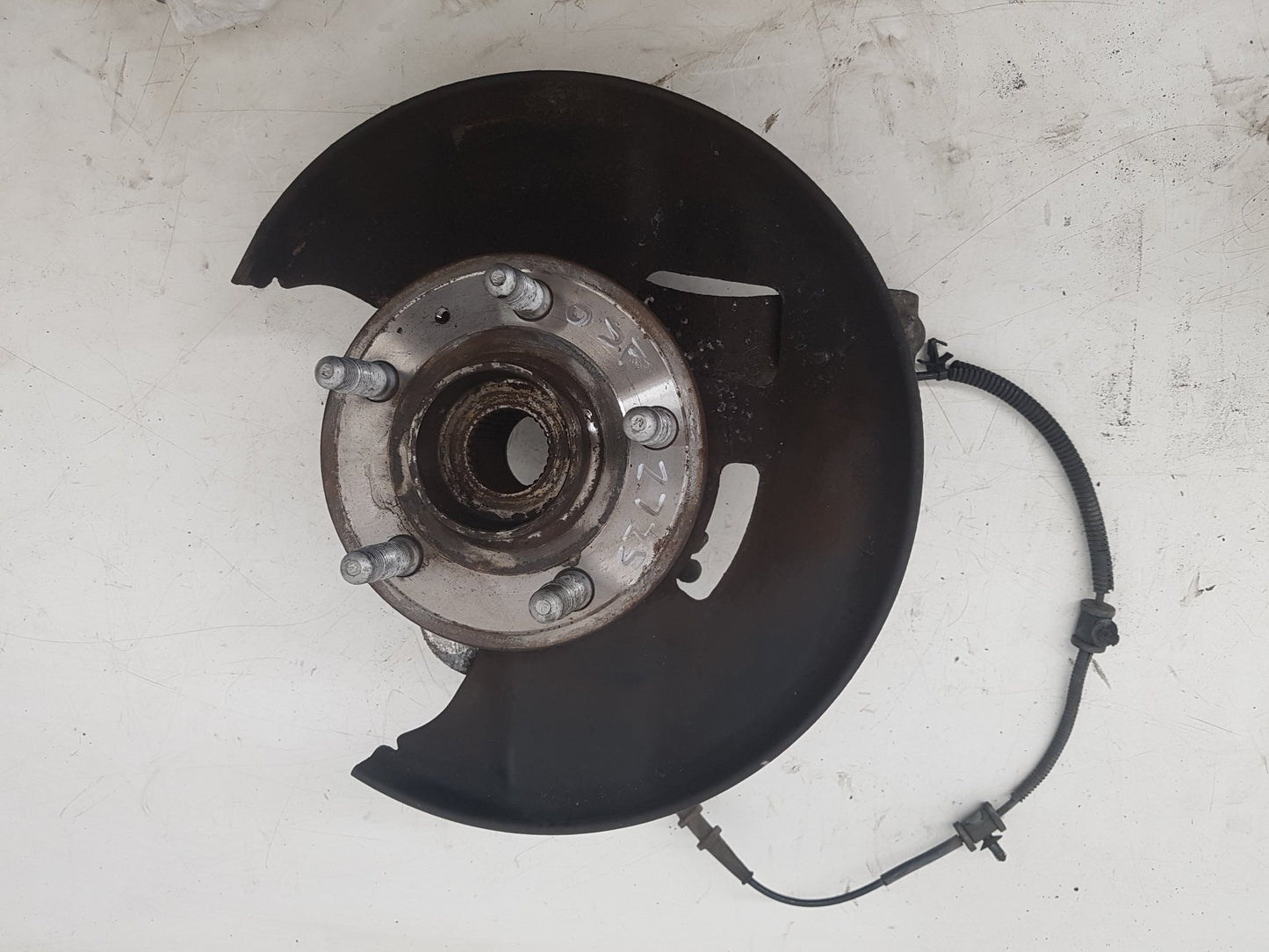 2010 - 2012 Saab 9-5  Saloon Right Front Hub Assembly