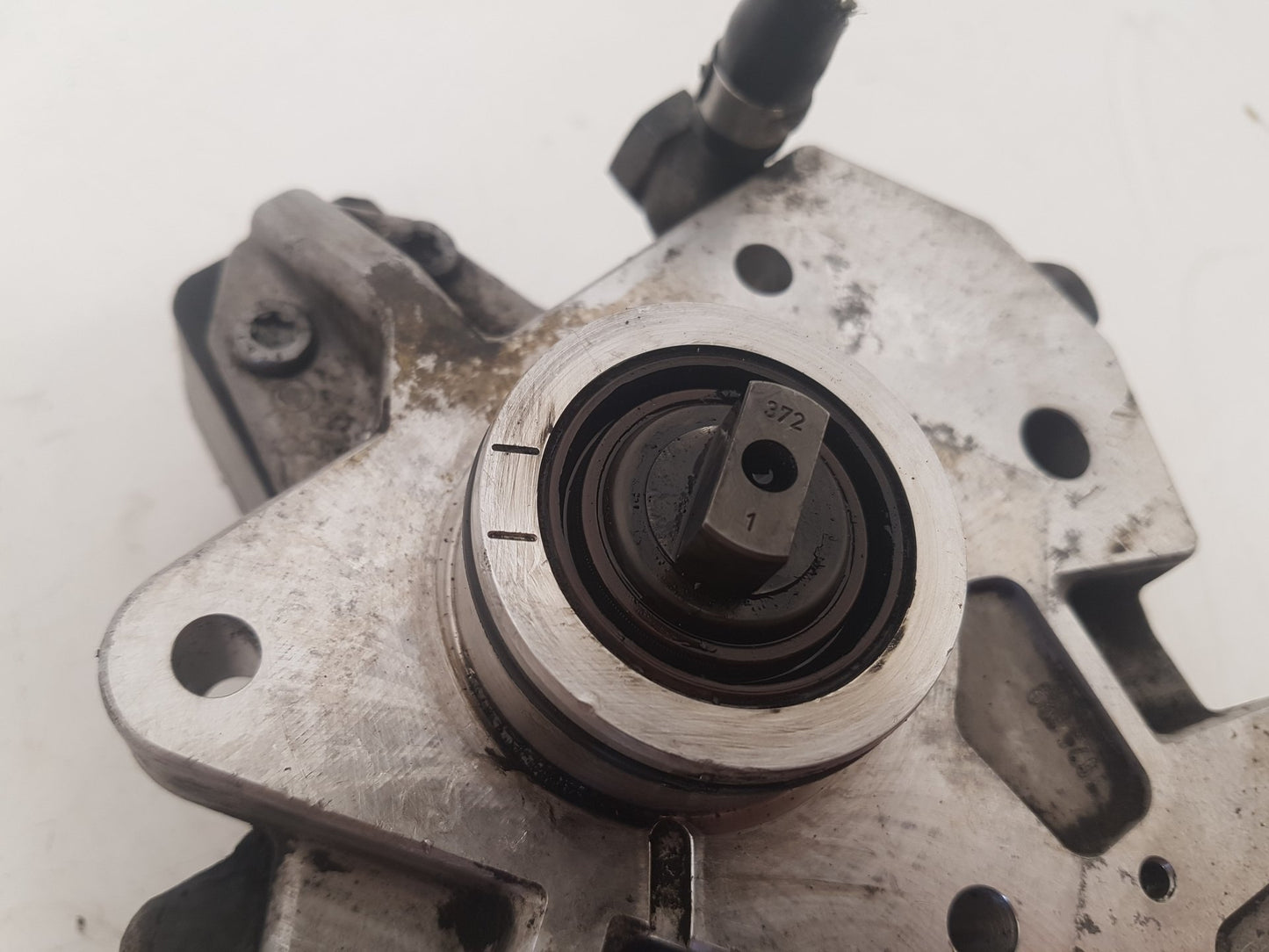 2006 - 2010 Volvo V50  Estate High Pressure Pump 0 445 010 111