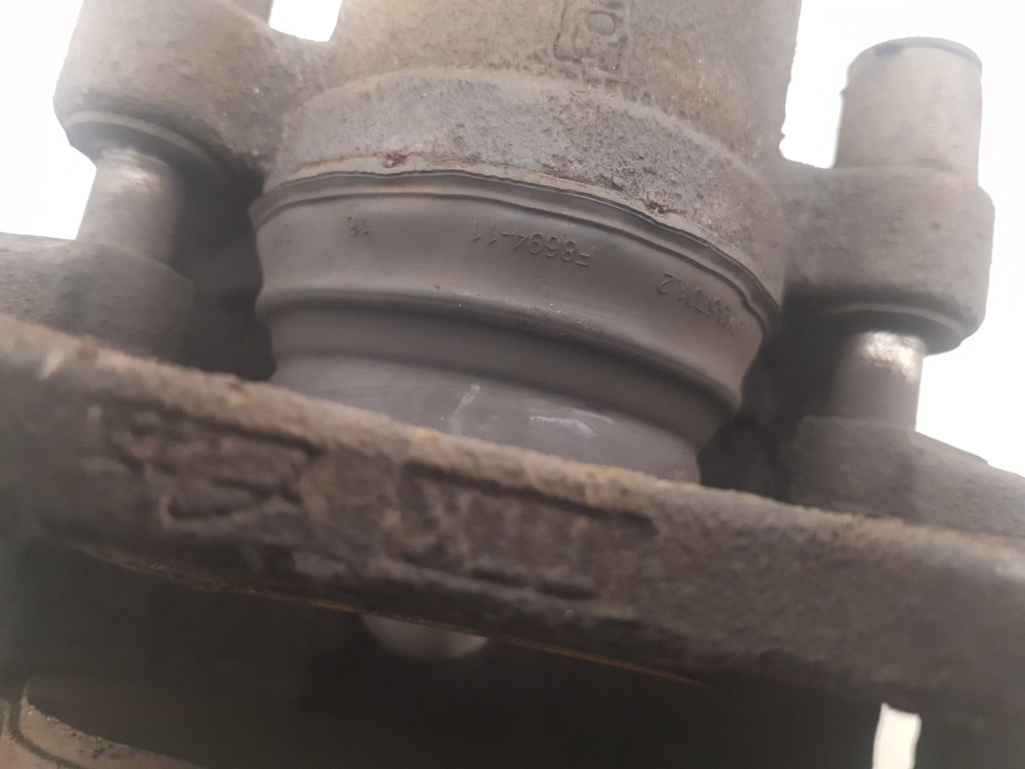 2006 - 2012 Volvo C30  Hatchback Right Front Caliper 36000485