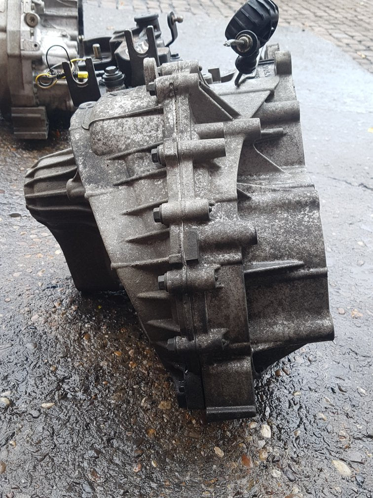2005 - 2010 Volvo S60  Saloon Manual Gearbox 9482374