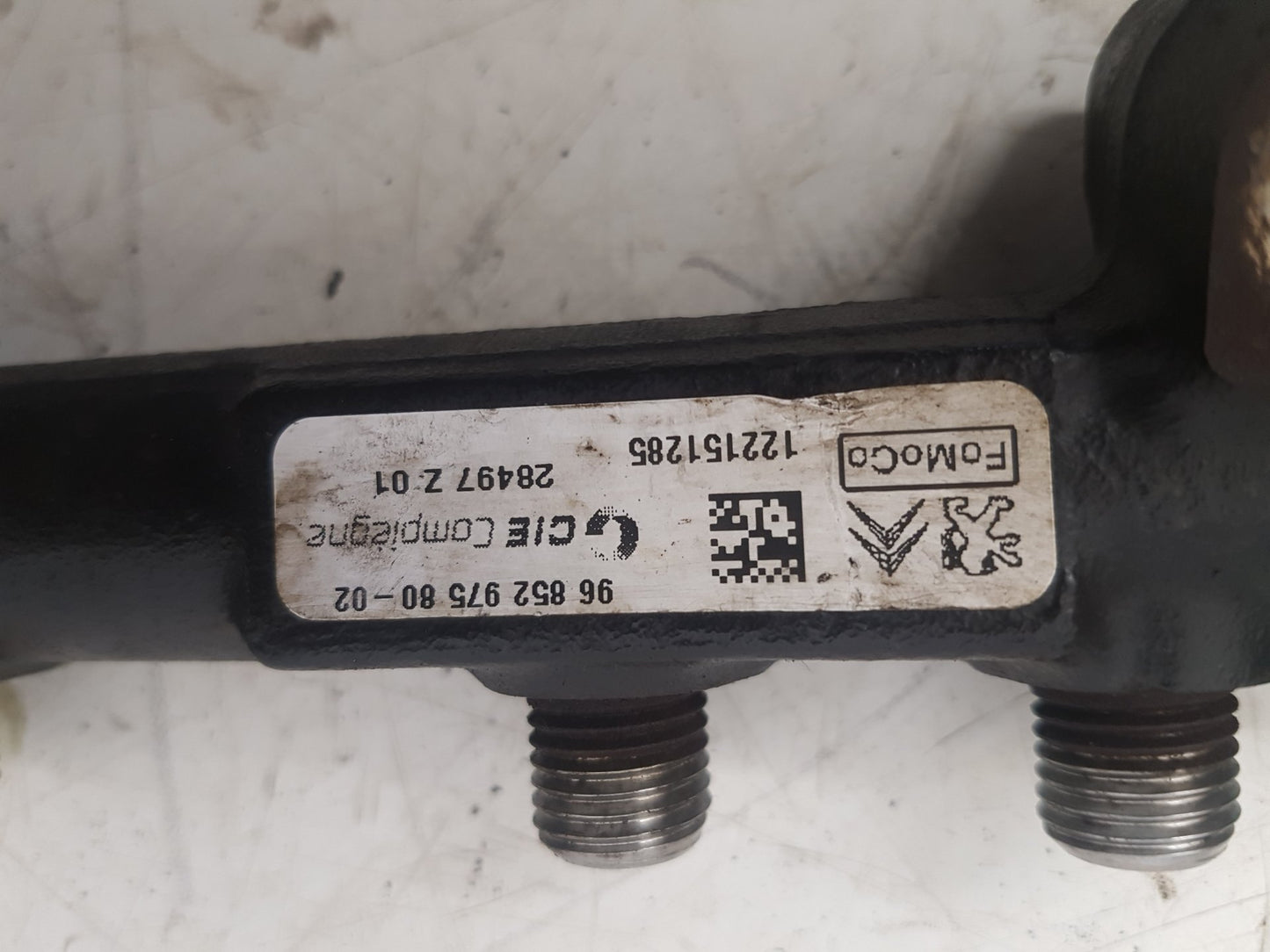 2010-2013 Volvo S60 V40 V60 1.6 D2 Diesel Fuel Rail & Pressure Regulator 112350864
