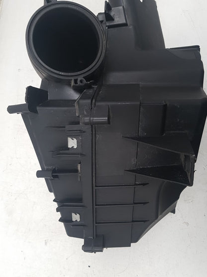 2005 - 2008 Volvo V70  Estate Air Filter Box 30636830