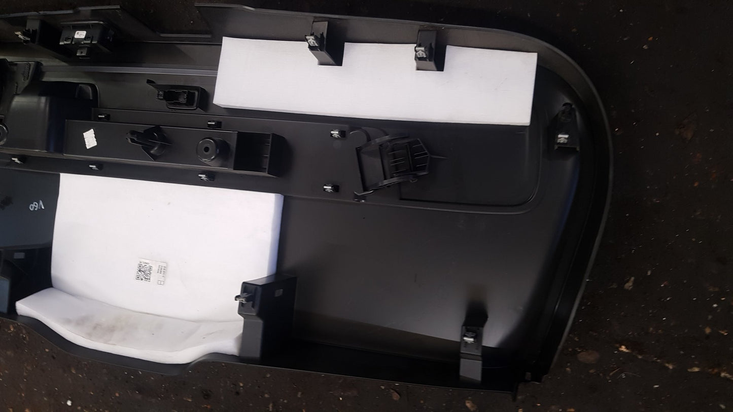 2017 - 2026 Volvo V60 II 225 Estate BOOT LOAD COVER 31462593