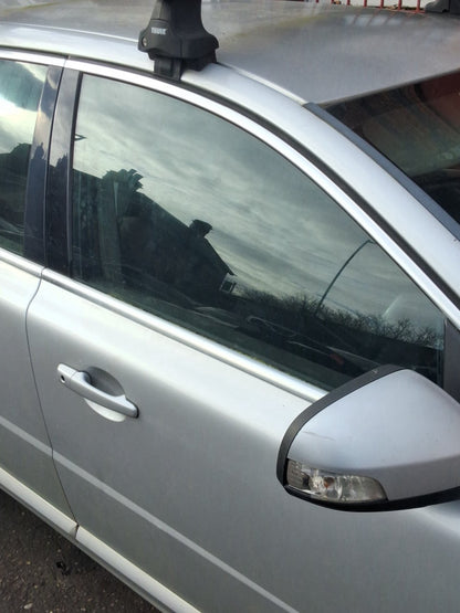 2010 Volvo V70 III 135 173048- Right Front Door Window VRAC Grade