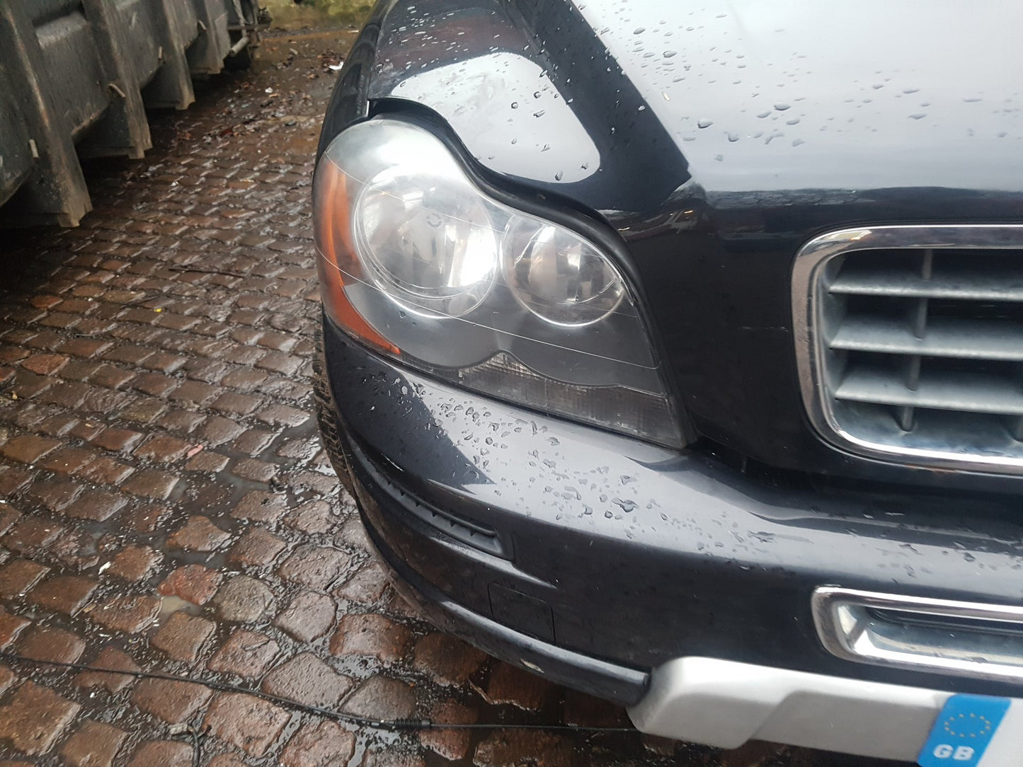 2011 - 2014 Volvo XC90  Estate Right Headlight