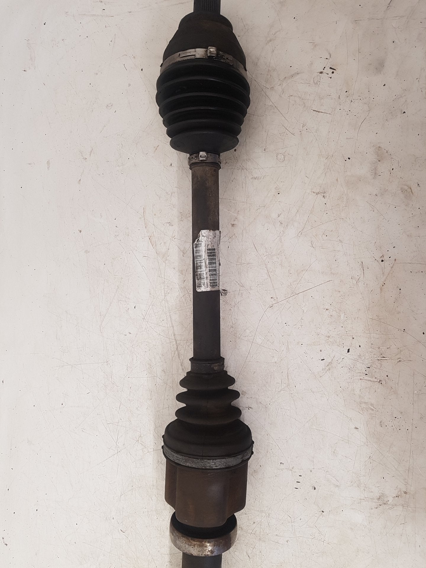 2008 - 2016 Volvo V70  Estate DRIVESHAFT - DRIVER FRONT (MANUAL) 30787818