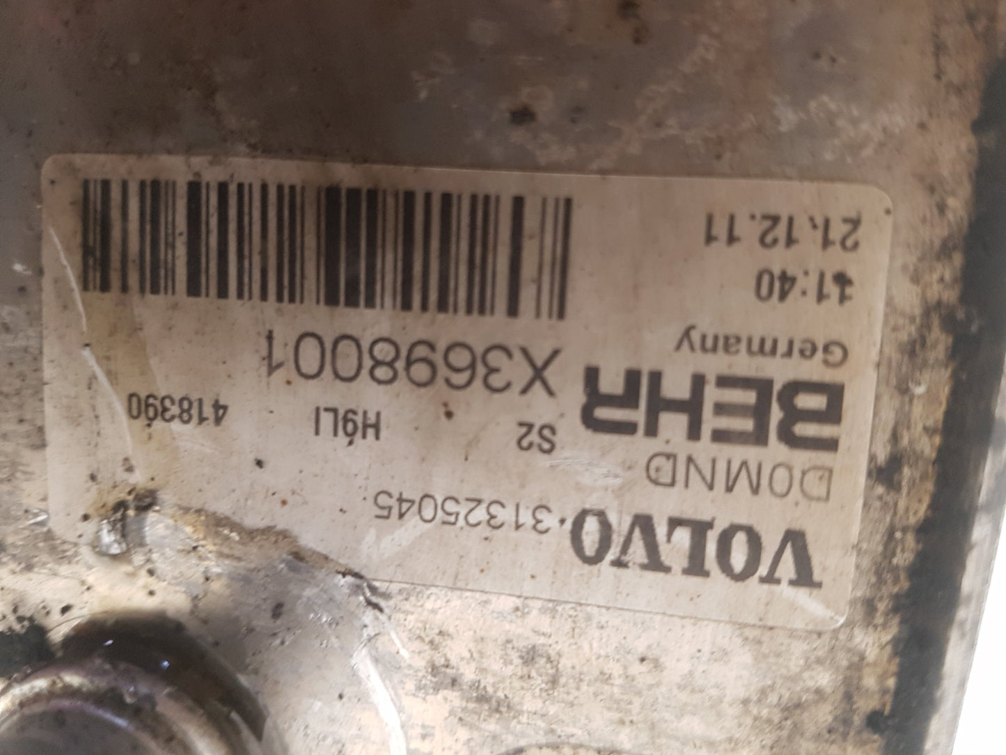 2010 - 2013 Volvo V60  Estate Engine Oil Cooler 31325045