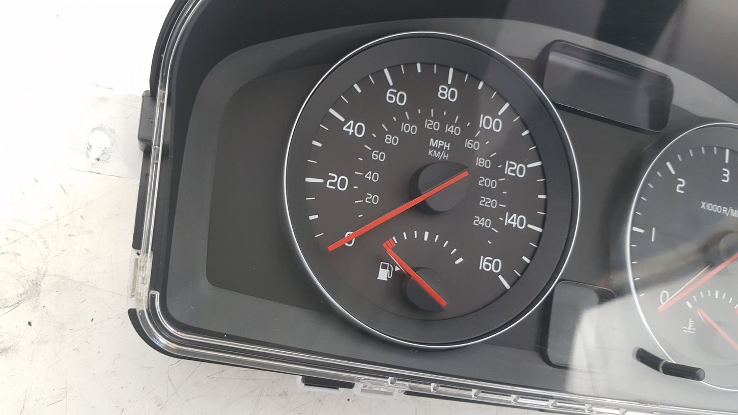 2006 - 2010 Volvo C70   Instrument Cluster 31254779