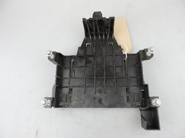 2007 - 2013 Volvo V70   ECU HOLDER BRACKET 30729835