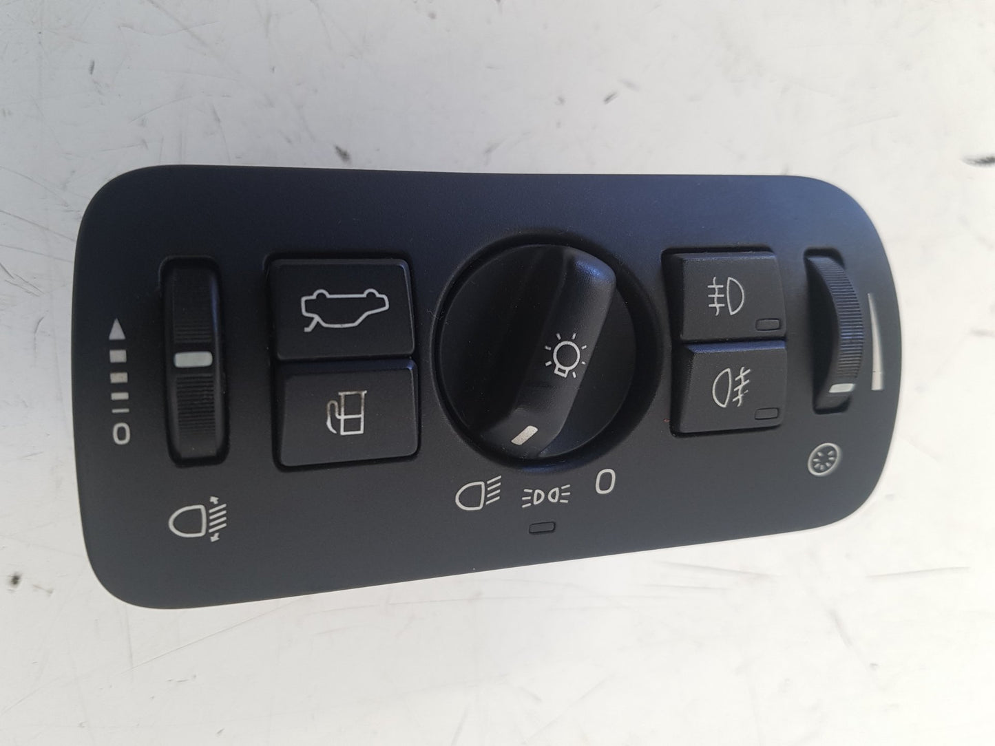 2006 - 2011 Volvo S80  Saloon Headlight Switch 30739415