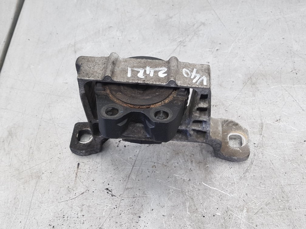 2012 - 2016 Volvo V40  Hatchback Right Engine Mount 31401726