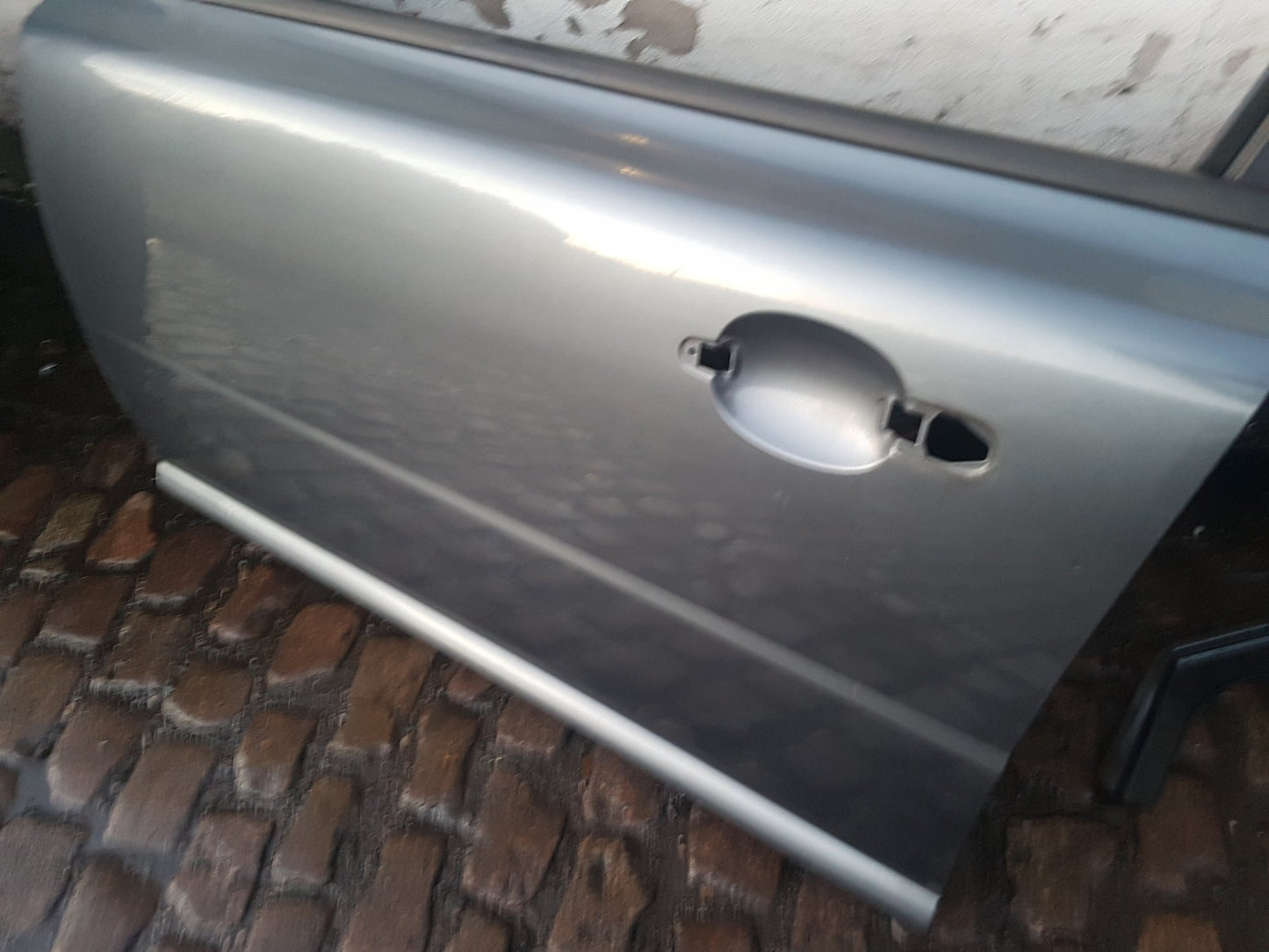 2008 - 2016 Volvo V70  Estate DOOR - BARE (FRONT PASSENGER SIDE) 32228890